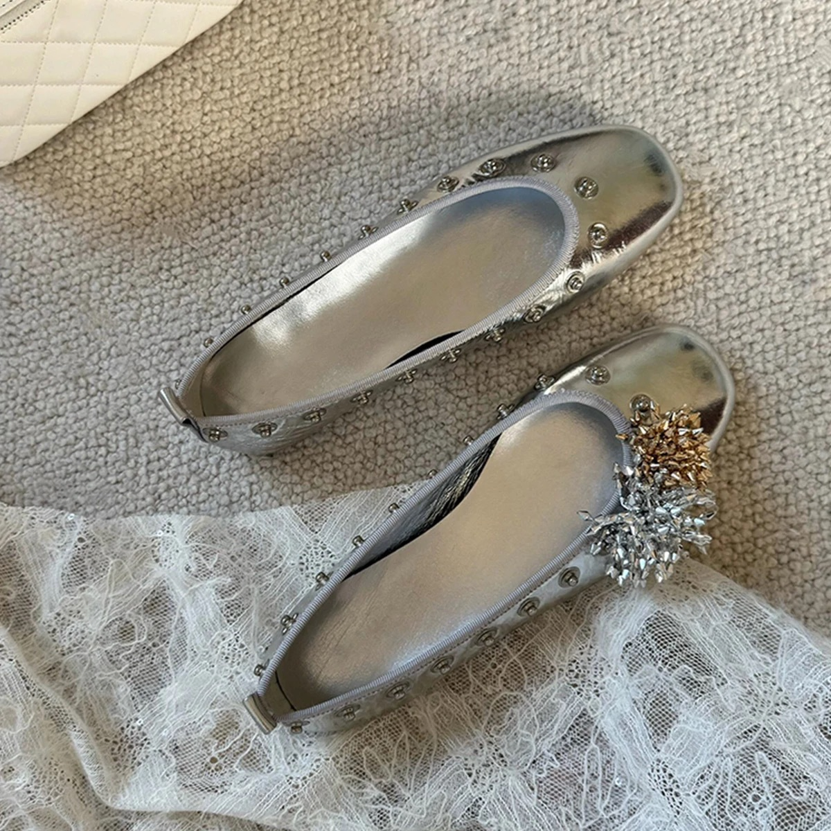  FRENCH-STYLE NICHE FLORAL STUDDED FLATS